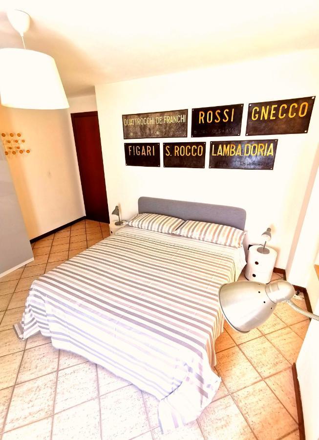 Old Town Apartment With Terrace - Live Love Lake Peschiera del Garda Exterior photo